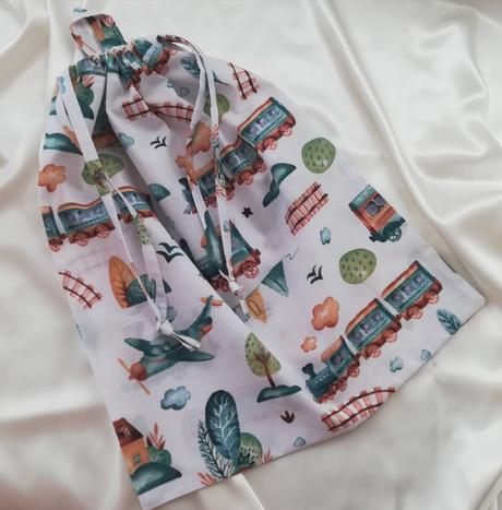 Vrecúško sťahovateľné s pútkom do školy/škôlky, 