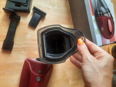 Ručný vysávač, sencor