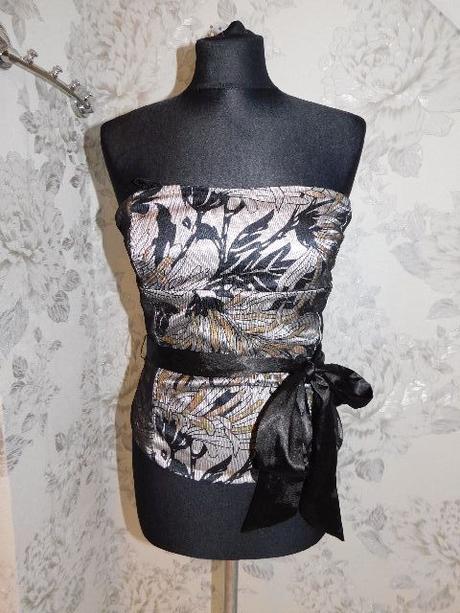 Luxusny velmi pekny korzetovy top, 36