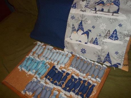 Salónky z bavlny modro biele,