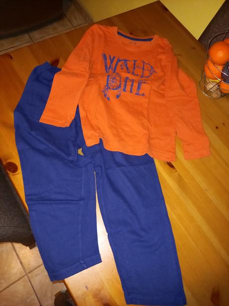 Pyžamo 110/116, lupilu,116