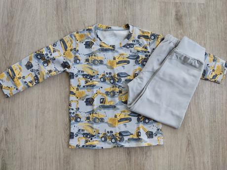 Chlapčenské pyžamo stroje, 92 - 128