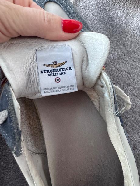 Tenisky aeronautica 42, 42