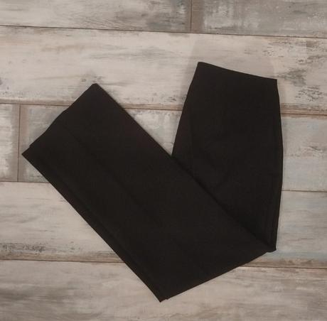 Čierne elegantné kostýmové nohavice, l