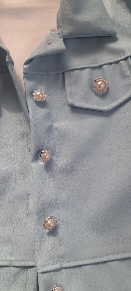 Krásny trojkomplet, 128