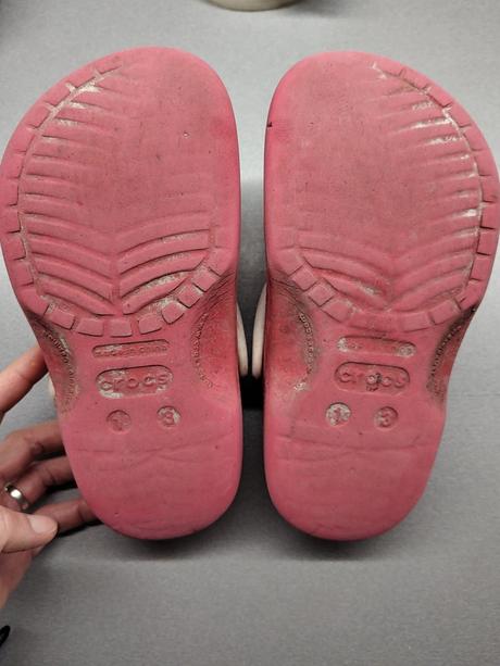 Červené kroksy, crocs,33