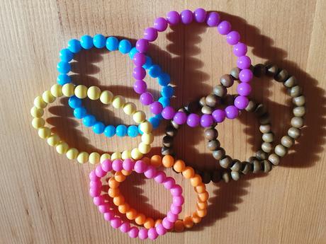 Farebné náramky 7ks, 