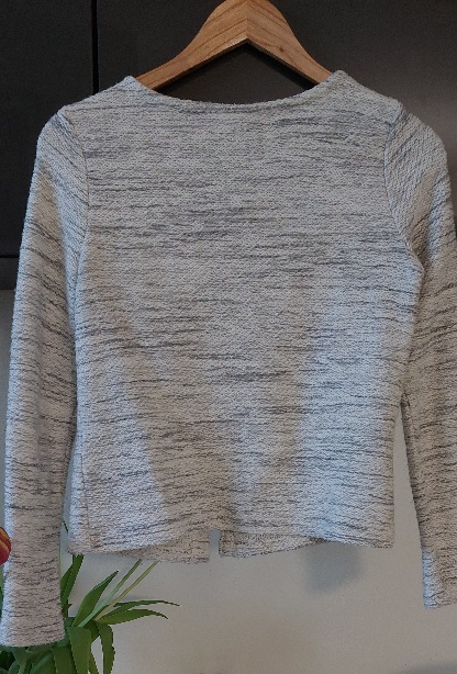 Sveter, street one,s