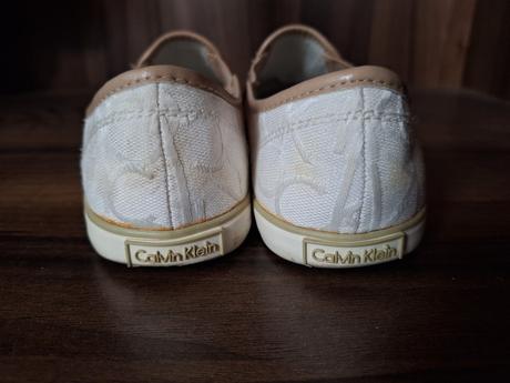 Topanky calvin klein, 37