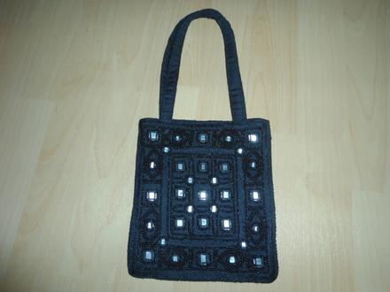 Mala cierna kabelka, 