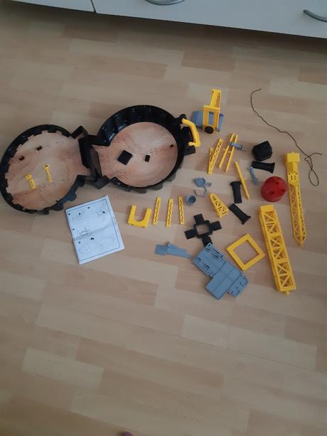 Žeriav v kufríku pneumatiky, 