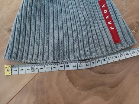 Luxusná čiapka, prada,98