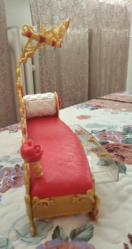 Posteľ/pohovka pre bábiku apple white, 