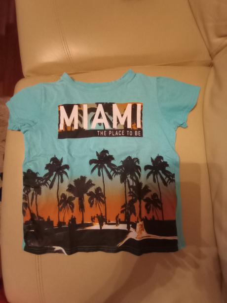 Ponúkam chlapčenské tričko, 134