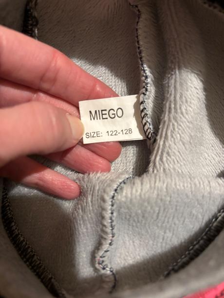 Teplè zimnè legíny, 122