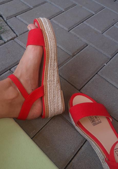 Sandále na platforme, 38