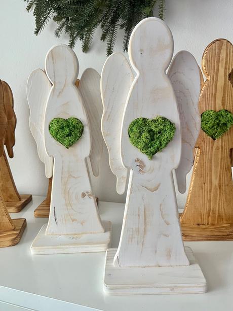 Drevený anjel 47 cm,