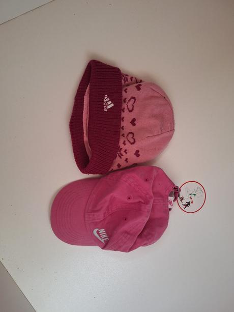 Ciapka a siltovka, adidas