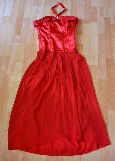 Cervene plesove saty, vel. s, s