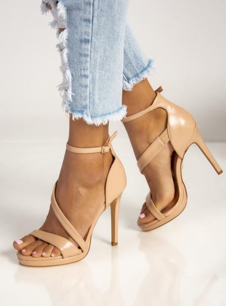 Béžové sandále na vysokom opätku, 39