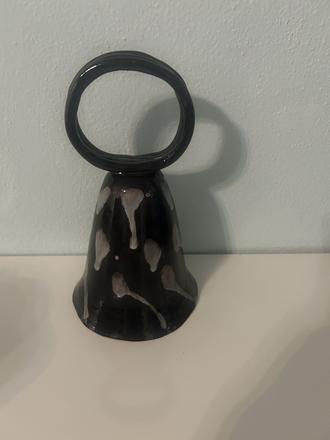 Veľký keramický zvonec z pálenej hliny, 