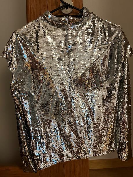 Trblietavá blúzka, m