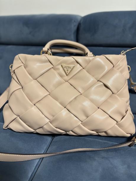 Kabelka guess, guess