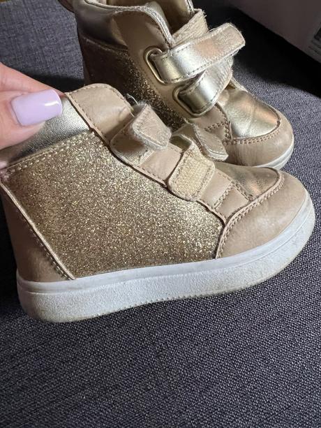 Topanky suchy zips, 23