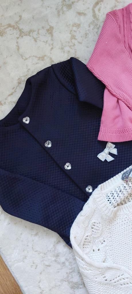 Rôzne svetriky, mayoral,86