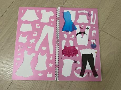 Módna návrhárka zošit,