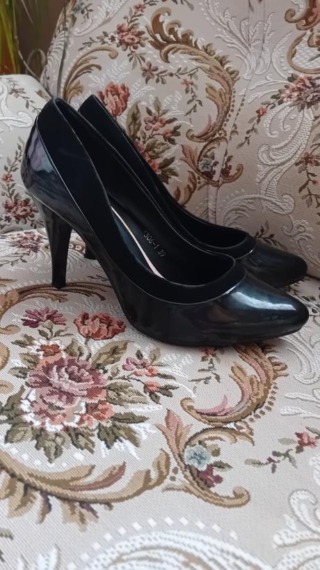 Čierne dámske lodičky,veľ.39, 39