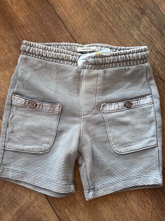 Kraťasy, reserved,80