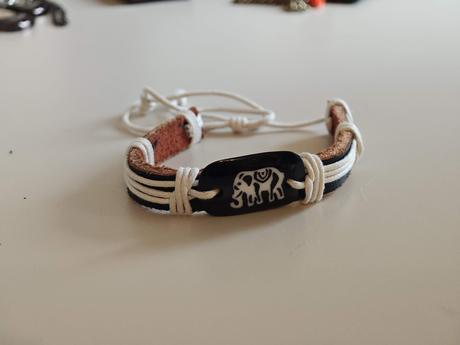 Prírodný náramok slon, 