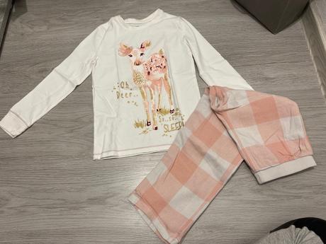 Pyzamko srnka, f&f,122