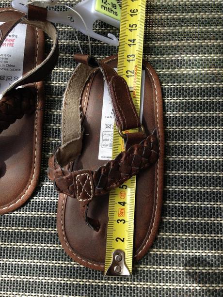 Hnedé capacky, f&f,19