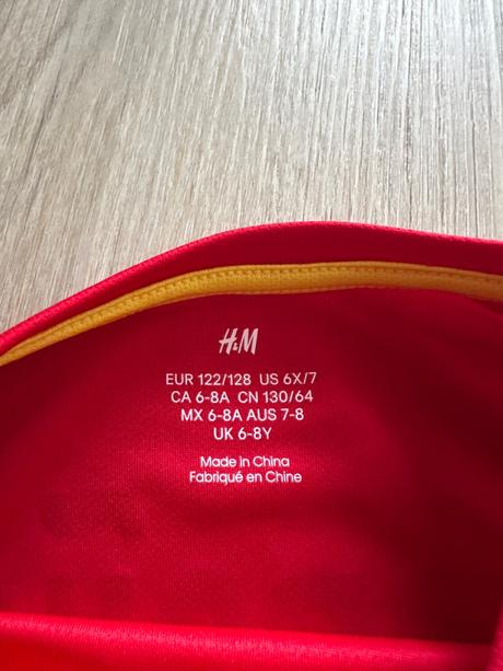 Športový futbalový dres espaňa h&m 122/128, 122
