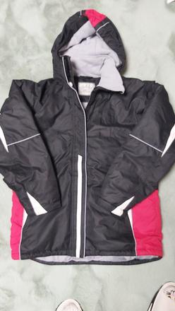 Lyziarska vetrovka, 164