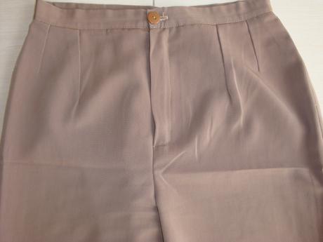 Orieškové nohavice, 38