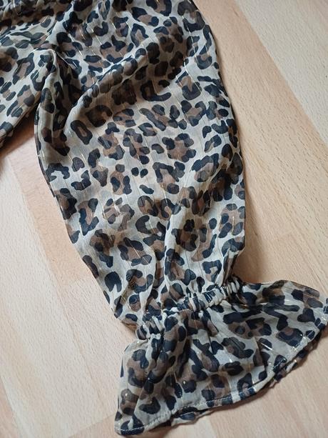 Nadherne leo šaty s volánmi, river island,122