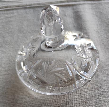 Krištálová dozička,