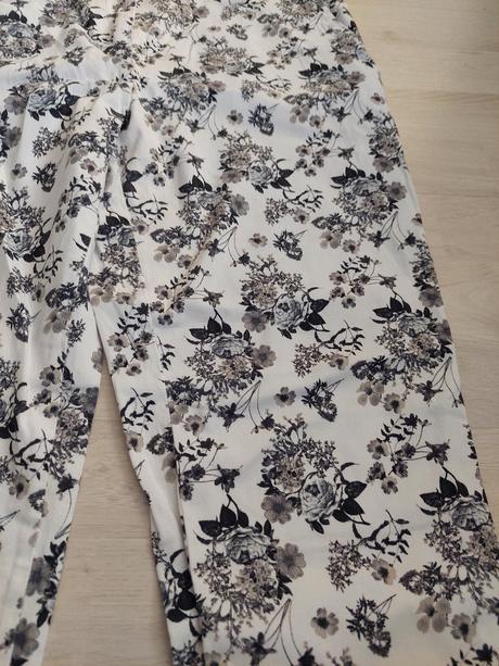 Kvetinové nohavice č.40, 40