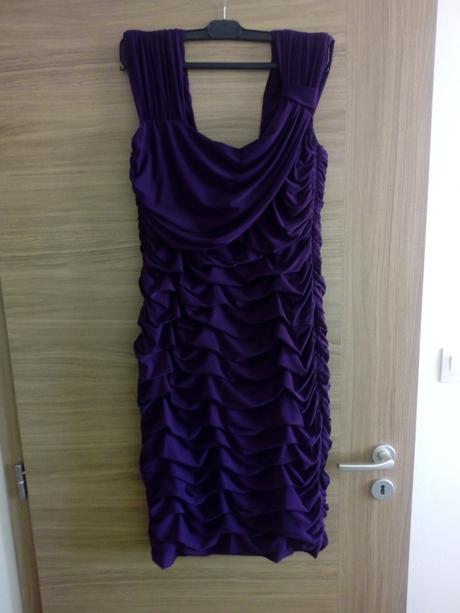 Elegantné šaty, 44