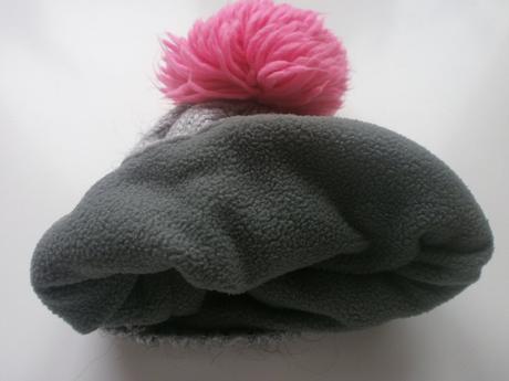 Šedoružová čiapka, 152