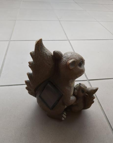 Dekoratívne solárne svietidlo, 