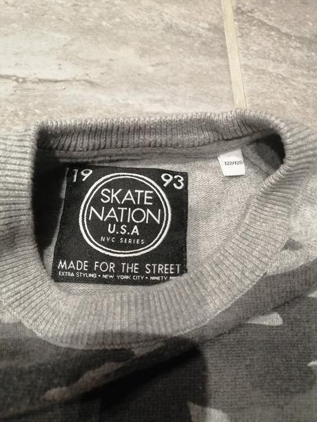 Sivý sveter v122-128, c&a,122