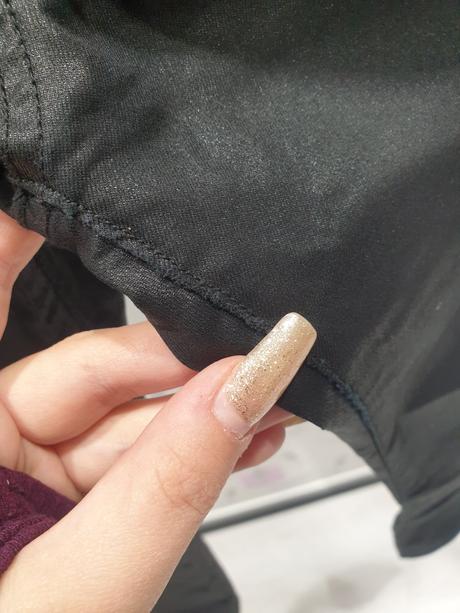 Pogumované čierne nohavice 40, h&m,40