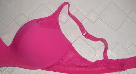 Wonderbra luxusna podprsenka, 85d