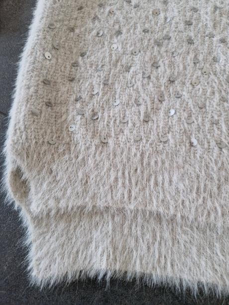 Mäkký pulóver s flitrami, s