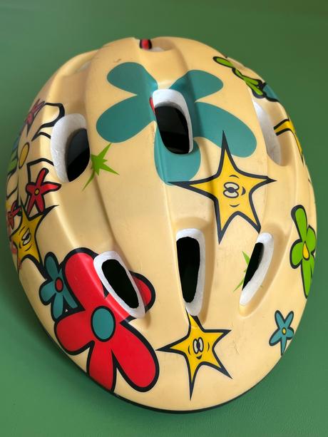 Detska cyklisticka prilba, s