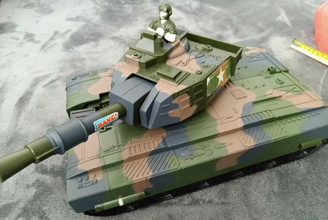 Tank + základňa, cca 33 cm, 